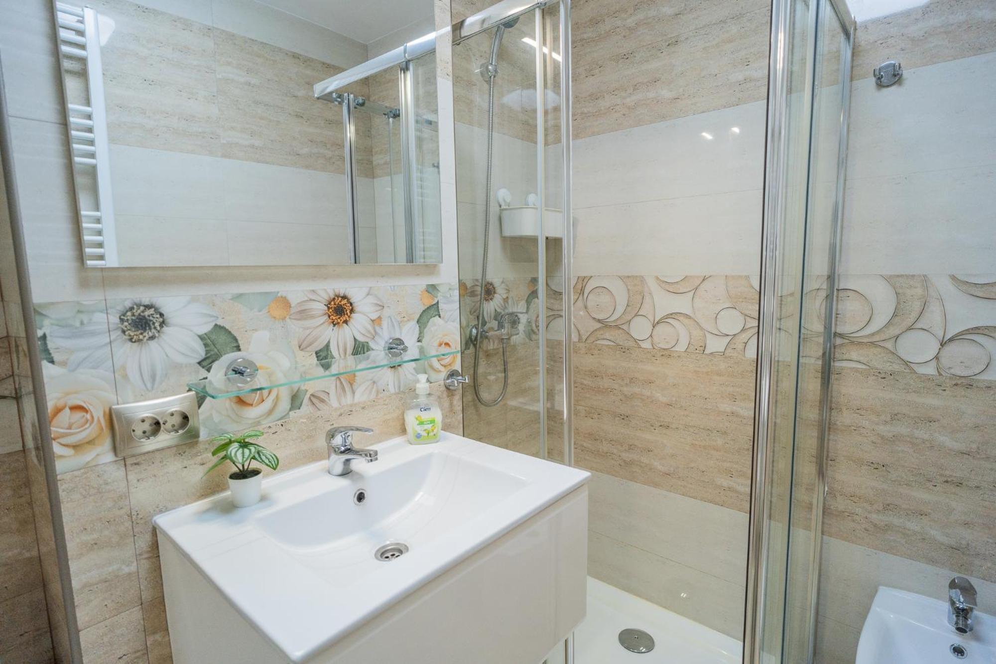 דירות בוקרשט Luxury 2Br On Decebal Avenue מראה חיצוני תמונה
