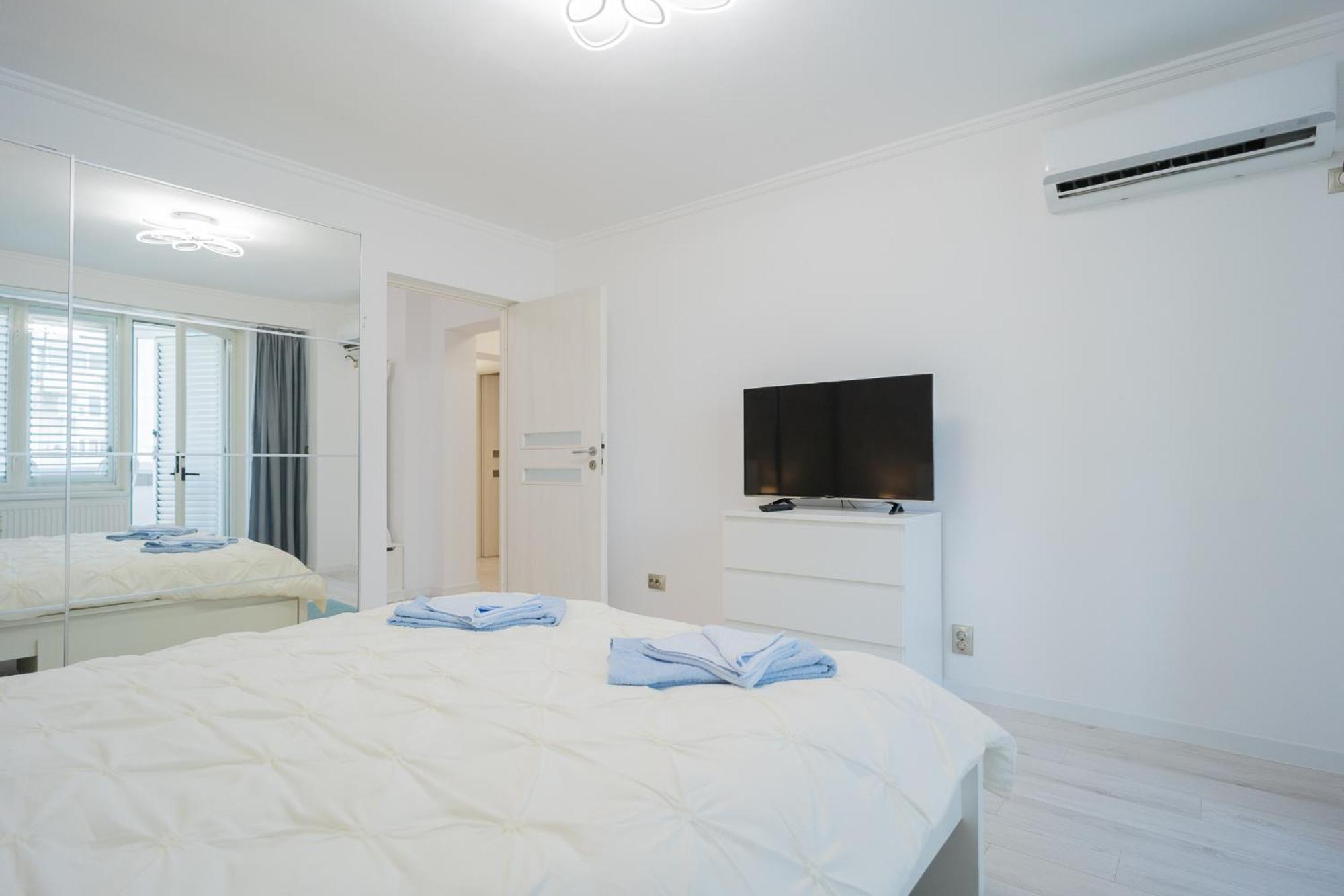 דירות בוקרשט Luxury 2Br On Decebal Avenue מראה חיצוני תמונה